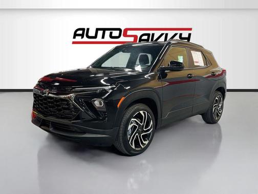 Mosaic Black Metallic 2026 Chevrolet Trailblazer RS