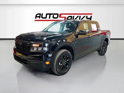 Shadow Black 2024 Ford Maverick XLT