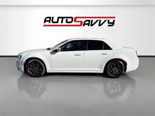 2022 Chrysler 300 Touring