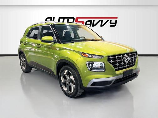 2022 Hyundai VENUE SEL