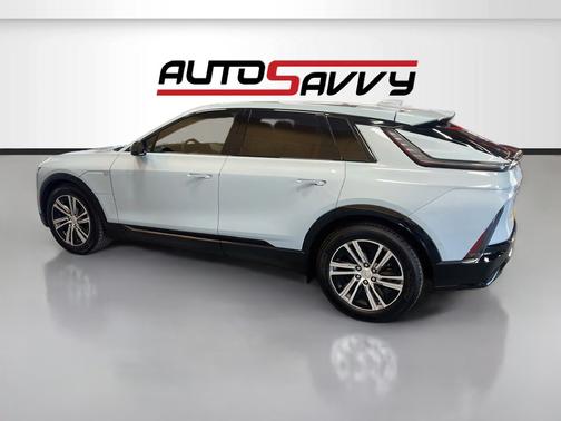 Nimbus Metallic 2025 Cadillac LYRIQ Sport