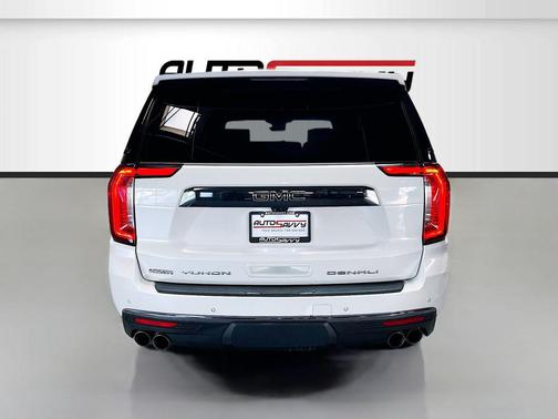 White Frost Tricoat 2023 GMC Yukon XL Denali Ultimate