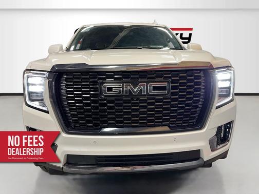 White Frost Tricoat 2023 GMC Yukon XL Denali Ultimate