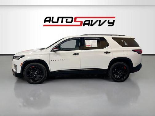 Summit White 2023 Chevrolet Traverse Premier