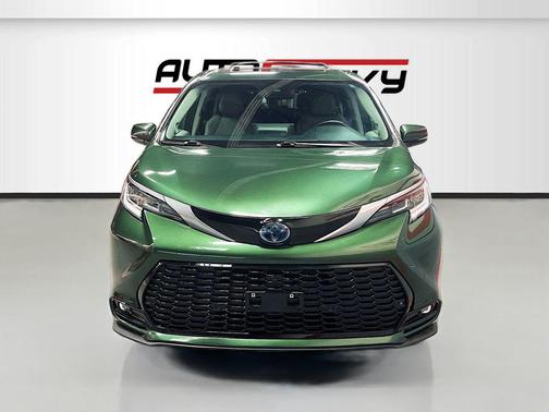 2022 Toyota Sienna Limited