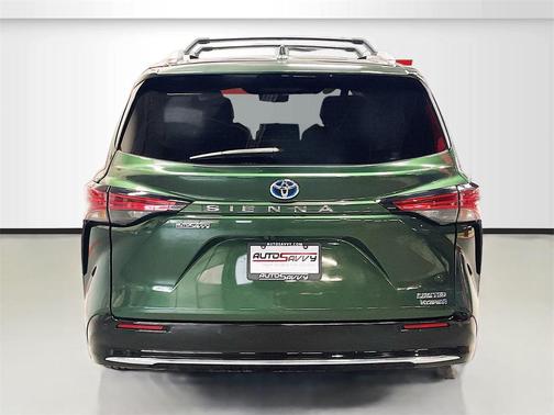2022 Toyota Sienna Limited