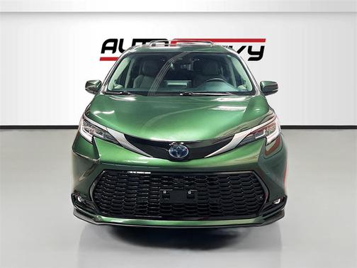 2022 Toyota Sienna Limited