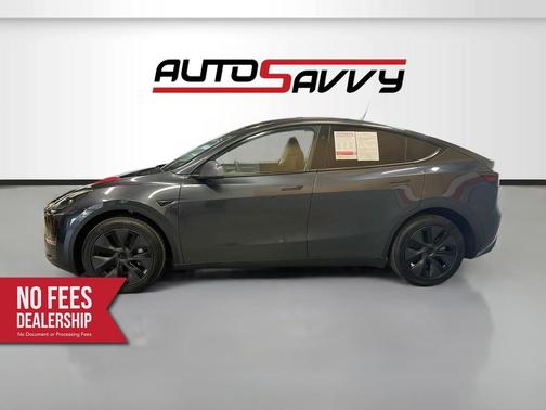 Gray 2025 Tesla Model Y Long Range