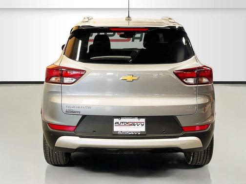 Sterling Gray Metallic 2024 Chevrolet Trailblazer LT