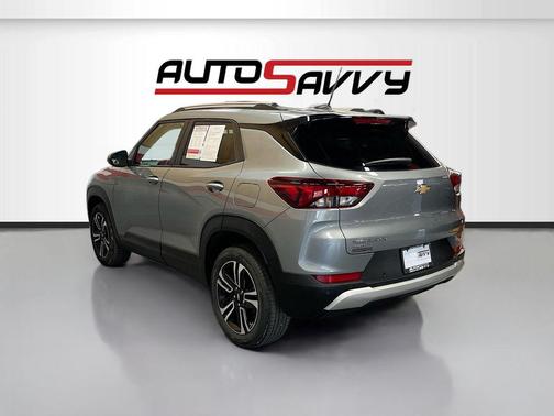 Sterling Gray Metallic 2024 Chevrolet Trailblazer LT