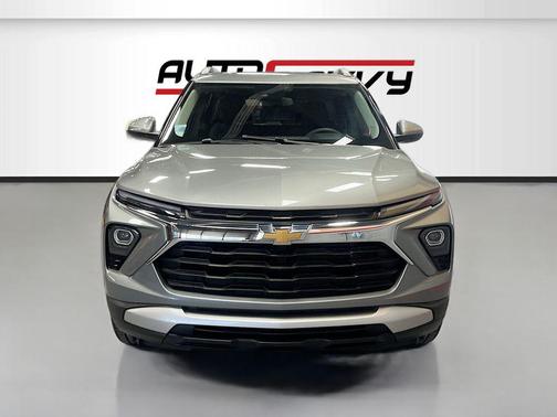 Sterling Gray Metallic 2024 Chevrolet Trailblazer LT