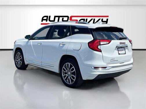 2024 GMC Terrain Denali