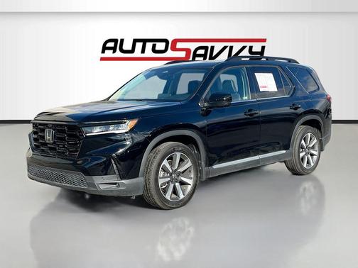 Crystal Black Pearl 2025 Honda Pilot Elite