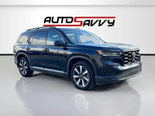Crystal Black Pearl 2025 Honda Pilot Elite