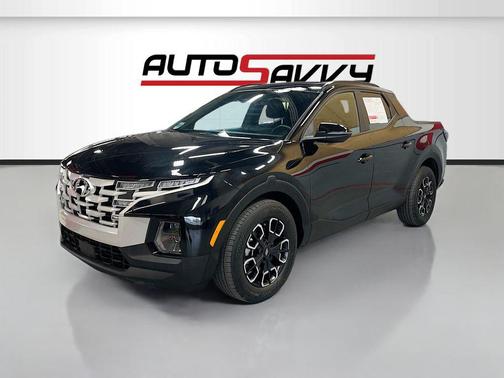 Phantom Black 2023 Hyundai SANTA CRUZ SEL Premium