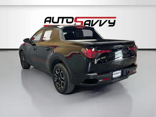 Phantom Black 2023 Hyundai SANTA CRUZ SEL Premium