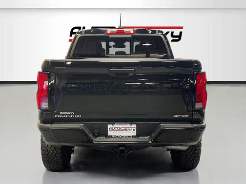 Black 2024 Chevrolet Colorado ZR2