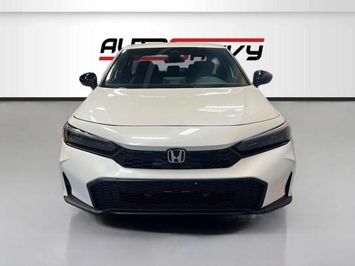 Platinum White Pearl 2025 Honda Civic Sport