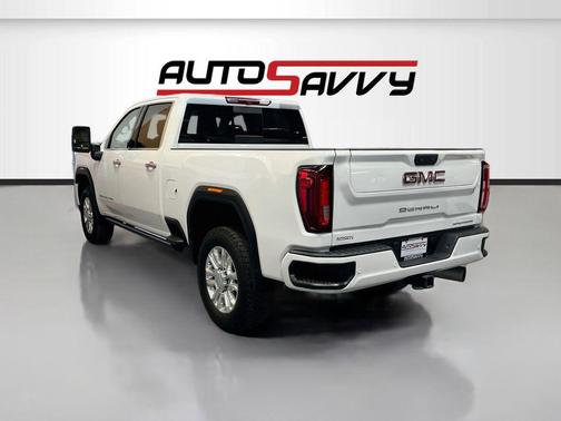 Summit White 2023 GMC Sierra 2500 Denali