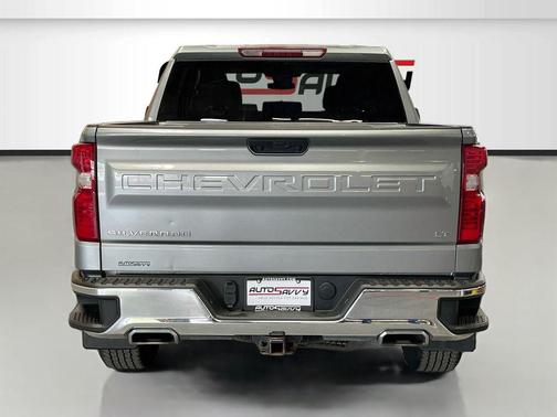 Sterling Gray Metallic 2023 Chevrolet Silverado 1500 LT