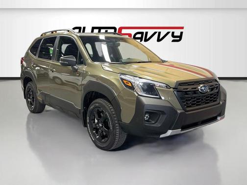 Autumn Green Metallic 2025 Subaru Forester Wilderness
