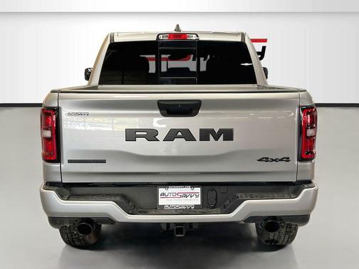 Billet Silver Metallic Clearcoat 2025 RAM 1500 Big Horn/Lone Star