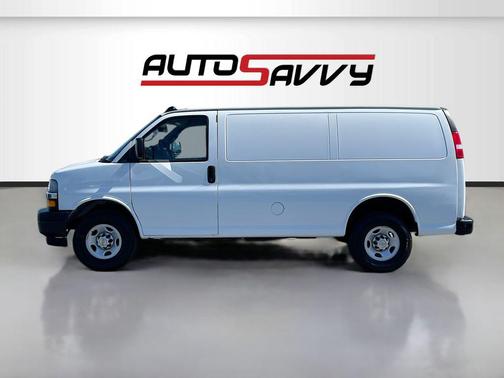 2024 Chevrolet Express 2500 RWD 2500 Regular Wheelbase WT