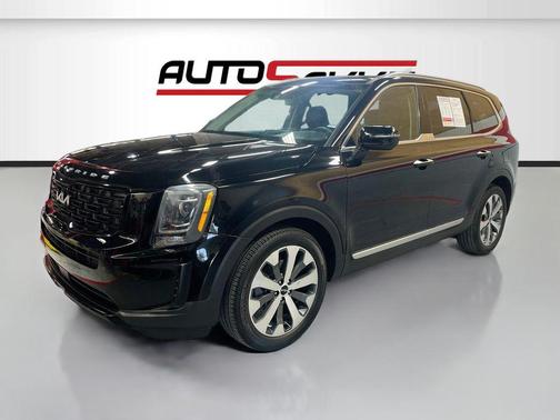 Ebony Black 2022 Kia Telluride S