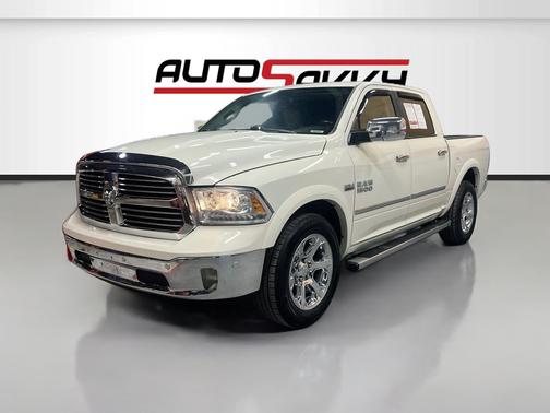 Pearl White 2017 RAM 1500 Laramie