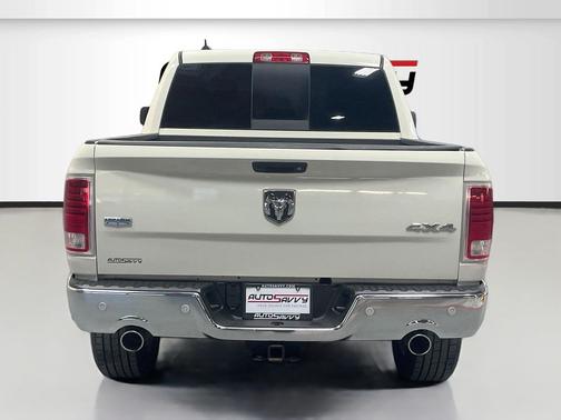 Pearl White 2017 RAM 1500 Laramie