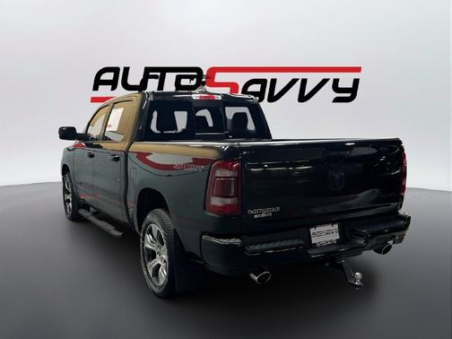 Diamond Black Crystal Pearlcoat 2023 RAM 1500 Laramie