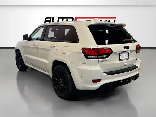 Ivory 3-Coat 2018 Jeep Grand Cherokee SRT