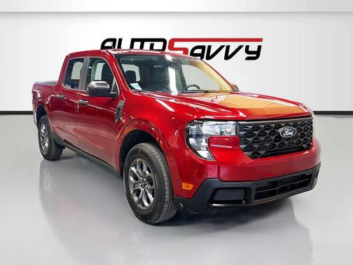 Ruby Red Metallic Tinted Clearcoat 2025 Ford Maverick XLT