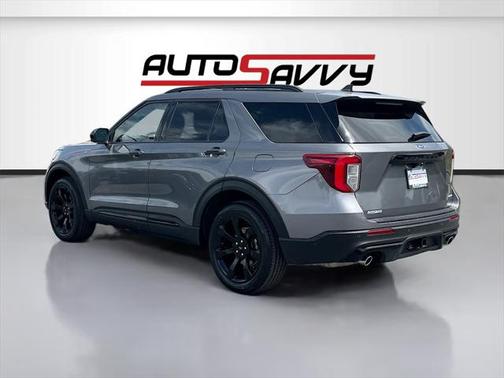 2022 Ford Explorer ST-Line