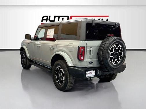 Cactus Gray 2024 Ford Bronco Outer Banks