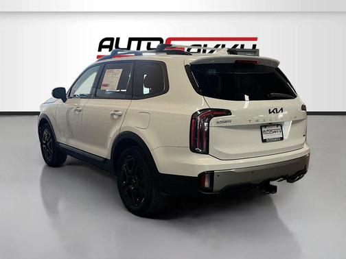 Glacial White Pearl 2023 Kia Telluride EX X-Line