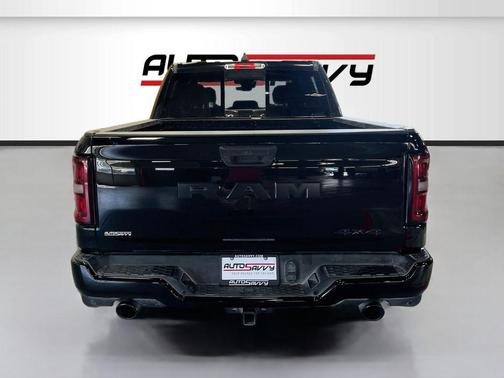 Diamond Black Crystal Pearlcoat 2025 RAM 1500 Tradesman