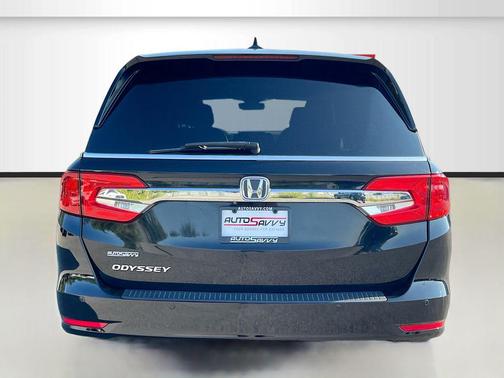 Crystal Black Pearl 2023 Honda Odyssey Touring