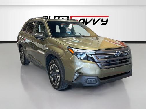 Autumn Green Metallic 2025 Subaru Forester AWD
