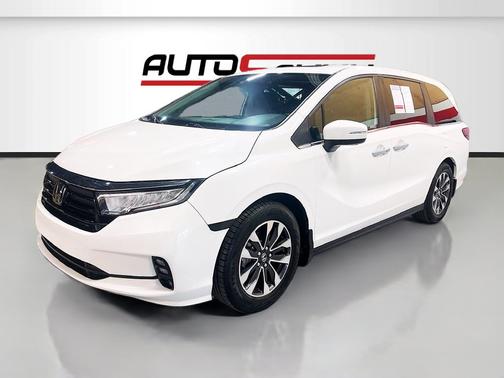 White 2024 Honda Odyssey EX-L