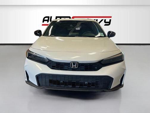 White 2025 Honda Civic Sport