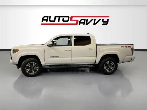 Super White 2017 Toyota Tacoma TRD Sport