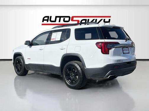 Summit White 2023 GMC Acadia AWD AT4