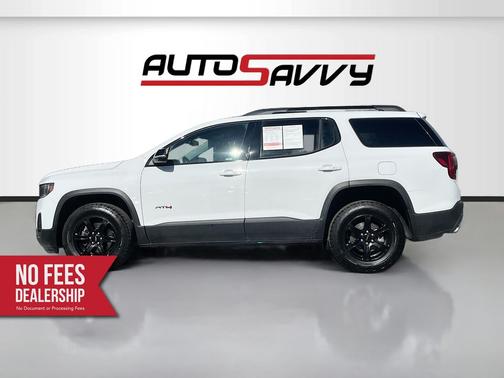 Summit White 2023 GMC Acadia AT4