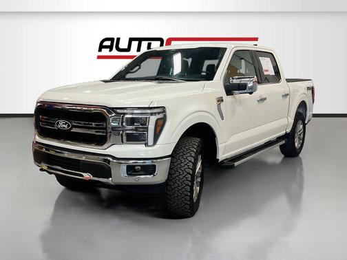 Star White Metallic Tri-Coat 2025 Ford F-150 Lariat