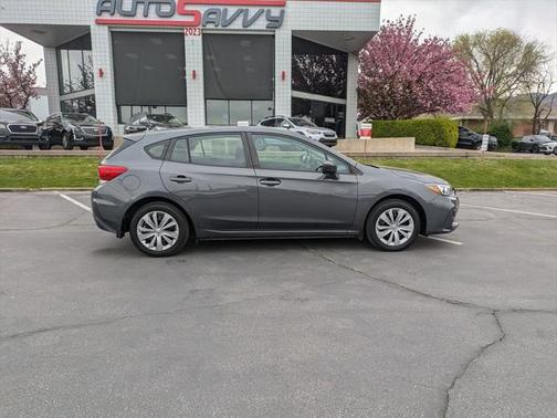 2019 Subaru Impreza 2.0i