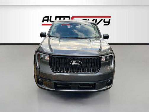 2025 Ford Maverick Lobo