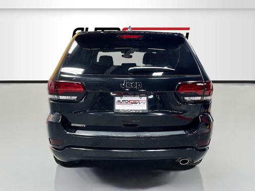 Diamond Black Crystal Pearlcoat 2018 Jeep Grand Cherokee Altitude