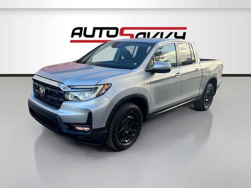 Silver 2025 Honda Ridgeline RTL