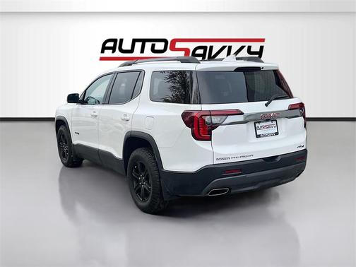 2023 GMC Acadia AWD AT4
